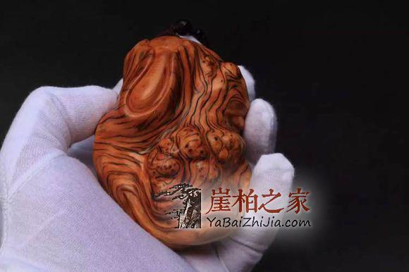 惊!精美手把件竟是如此丑陋的崖柏开出来的-4