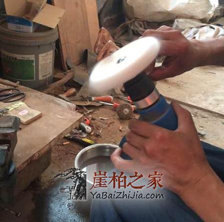 看民间高手如何把丑陋的崖柏根变成精美的手把件的?-10