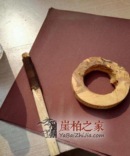 废料逆袭!直播玩家用崖柏做手镯,没瘤花也很美!-4
