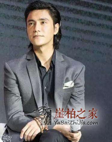 穿金戴银的时代已过去,现在明星都爱戴串儿玩-1