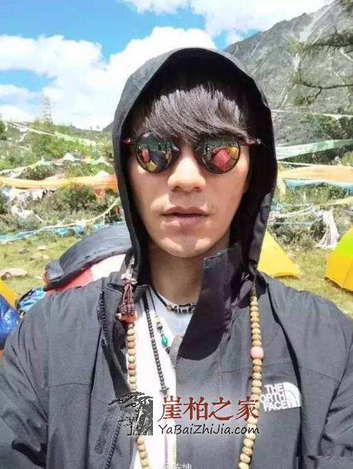 穿金戴银的时代已过去,现在明星都爱戴串儿玩-2