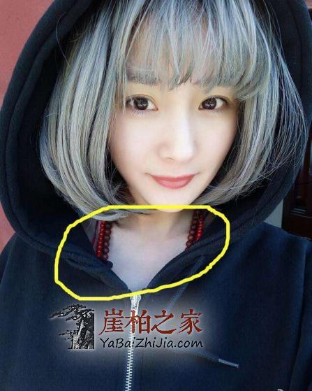 穿金戴银的时代已过去,现在明星都爱戴串儿玩-3