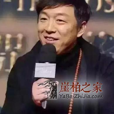 穿金戴银的时代已过去,现在明星都爱戴串儿玩-5