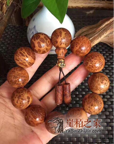 崖柏不是随便就收藏的,如何才能达到崖柏收藏的最高境界呢?-1