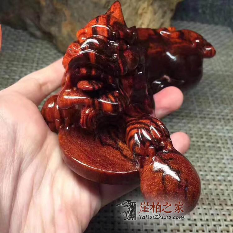 印度小叶紫檀《戏球招财貔貅》桌面小摆件，手把件！-5