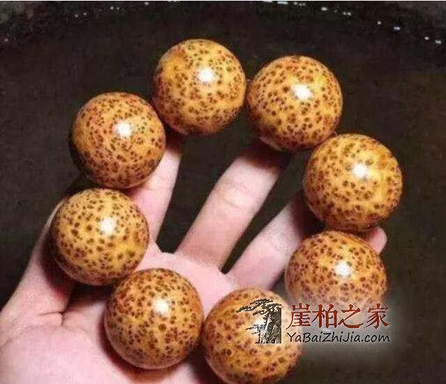 选购瘤花崖柏把件是要注意哪些?-1