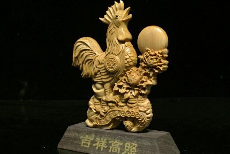 崖柏木雕生肖鸡摆件木质金鸡报喜家居动物茶宠创意工艺品