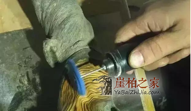 什么样的崖柏才能打磨出漂亮迷人的虎皮纹?-2