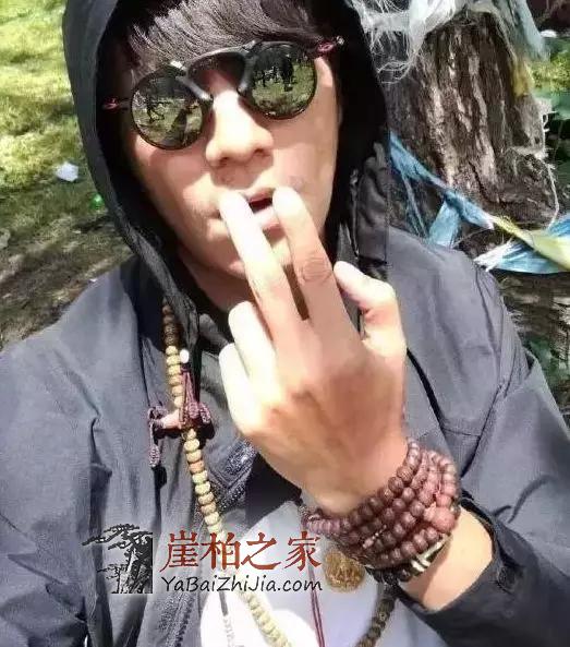 撩得妹子心里痒痒的!文玩跟大叔果然是绝配-11