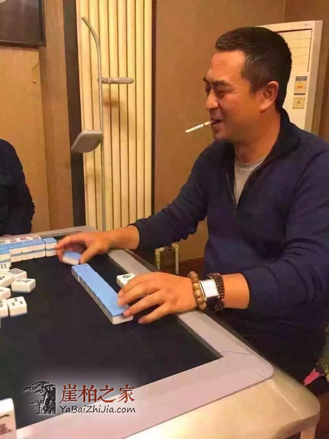 撩得妹子心里痒痒的!文玩跟大叔果然是绝配-17