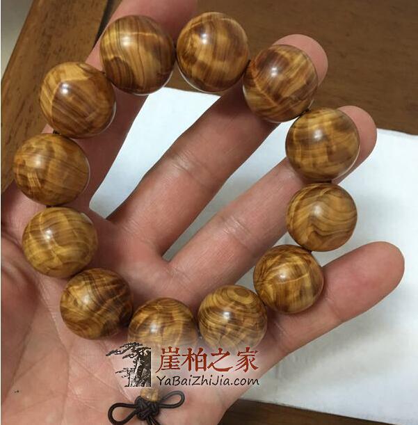 龙胆纹崖柏手串与闪电纹崖柏手串究竟有何区别?-3