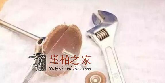 崖柏的美丽靠打磨!-7