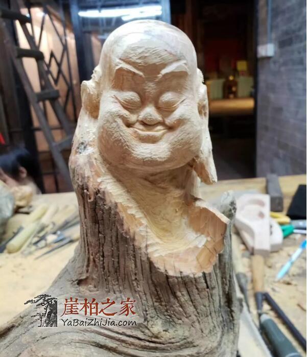 崖柏根雕中“机雕”和“手雕有何区别?-3