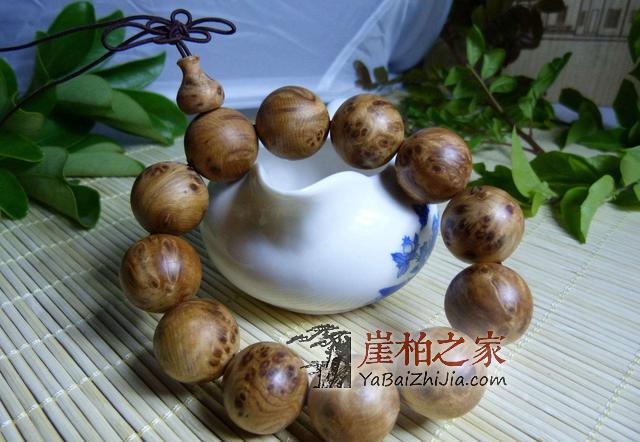 新手如何挑选崖柏手串?-3