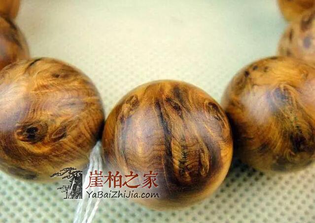 崖柏手串怎么盘污了?学会这些这些盘玩保养方法很重要!-3