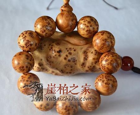新崖柏上手盘玩需要注意什么?跟着小编学你的崖柏光亮温润-3