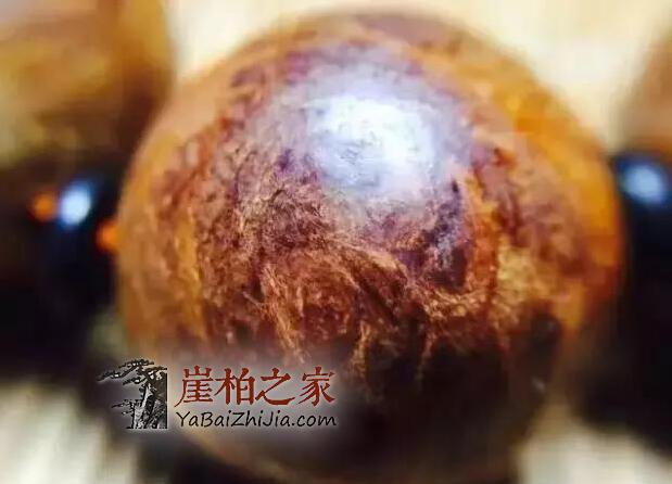 石头缝抠出来块长黑毛的木头,去皮后发现是崖柏蚂蚁腿-1