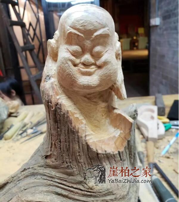 崖柏根雕中“机雕”和“手雕”有何区别?-3