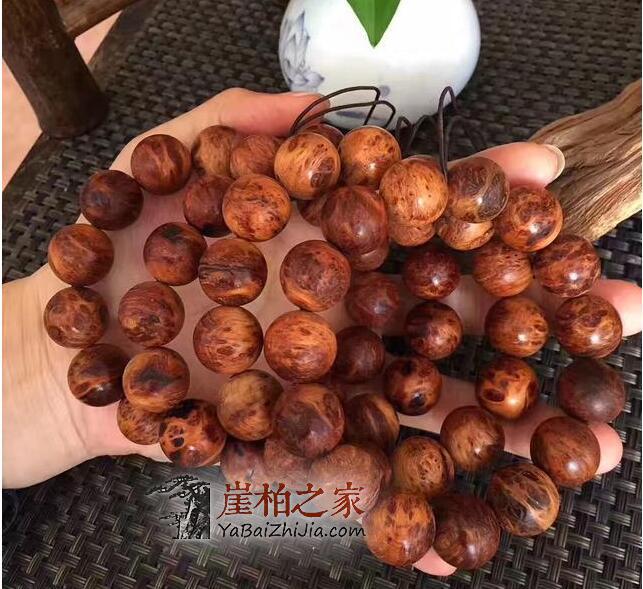 崖柏手串如何在最快的时间内盘出“玻璃体”?-3