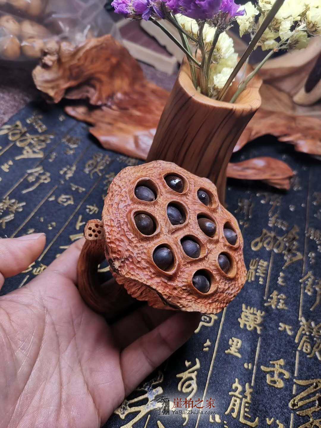 太行崖柏陈化料手工雕刻『莲蓬』太行崖柏雕刻手把件-3