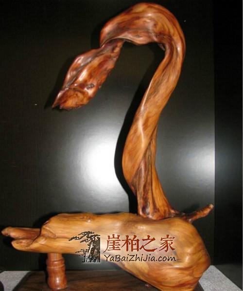 崖柏根雕看似畸形实则传神,崖柏根雕的打磨技巧!-3