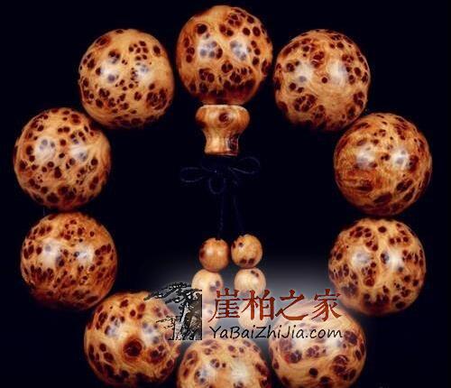 你还在纠结崖柏手串油性大不大,沉不沉水吗?-1