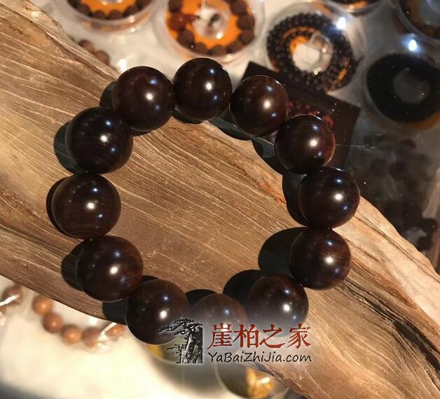 玩崖柏手串有什么好处?崖柏之家告诉你玩崖柏的几大好处-1